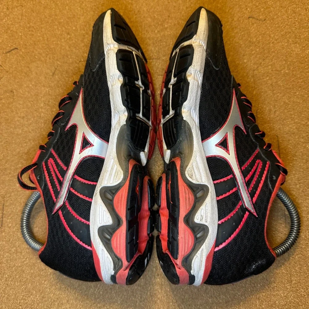 Mizuno Wave Inspire 11 Womens Size 6.5 Running Shoes Black Pink Silver Sneakers‎
